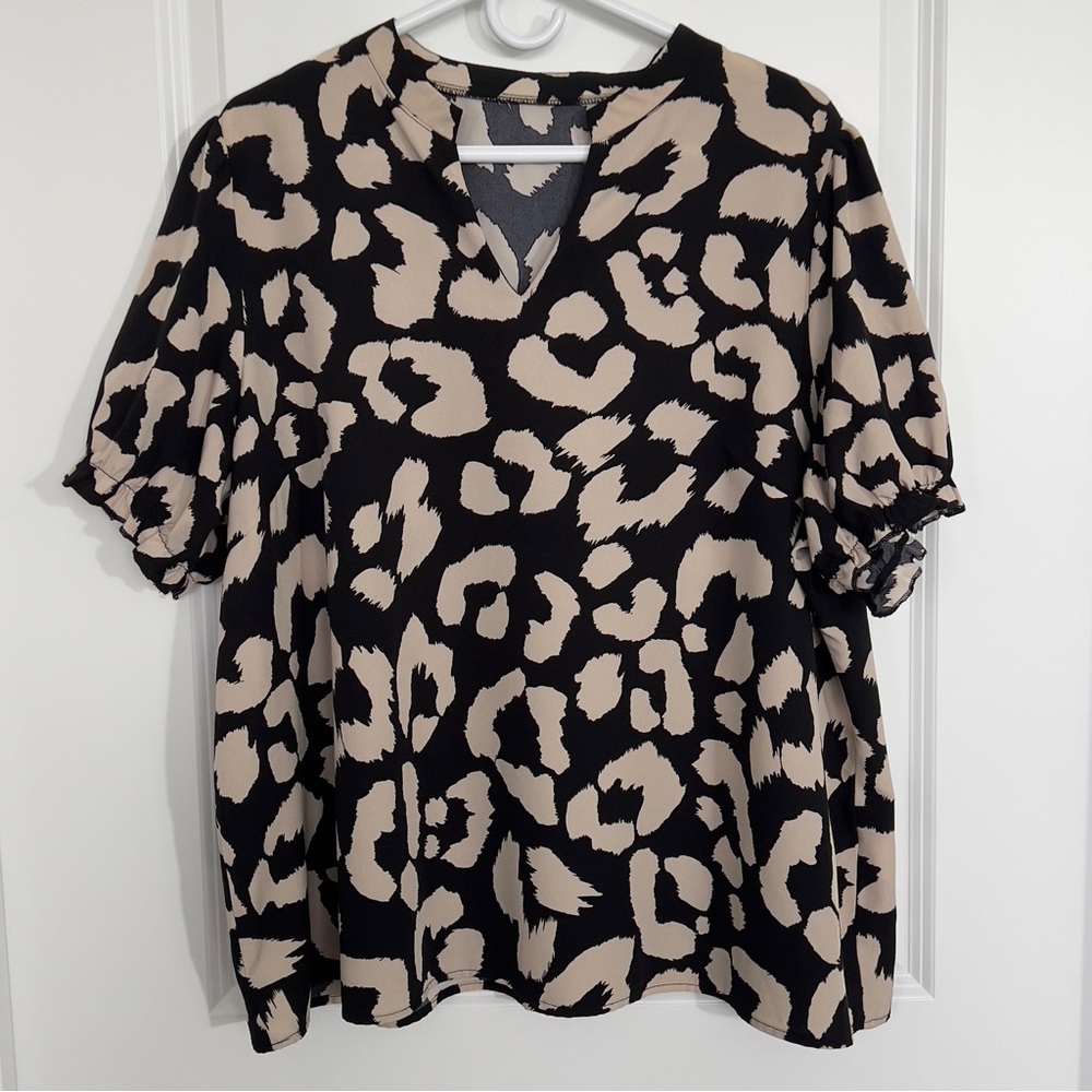 SHEIN Curve Women's Plus 3X Puff Short Sleeve Leopard Print Blouse